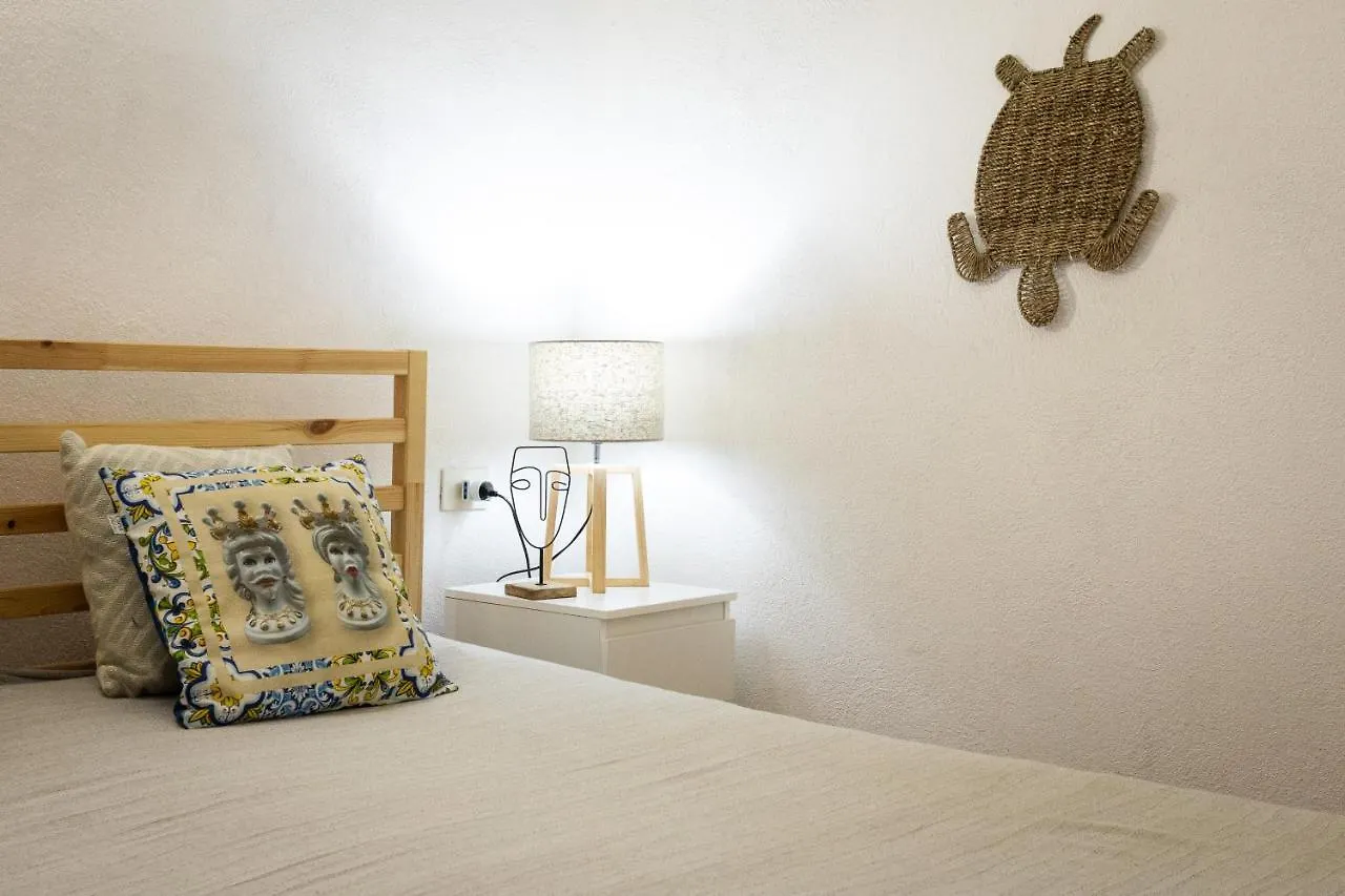 Dammusi Ziuni Aparthotel Lampedusa 0*,