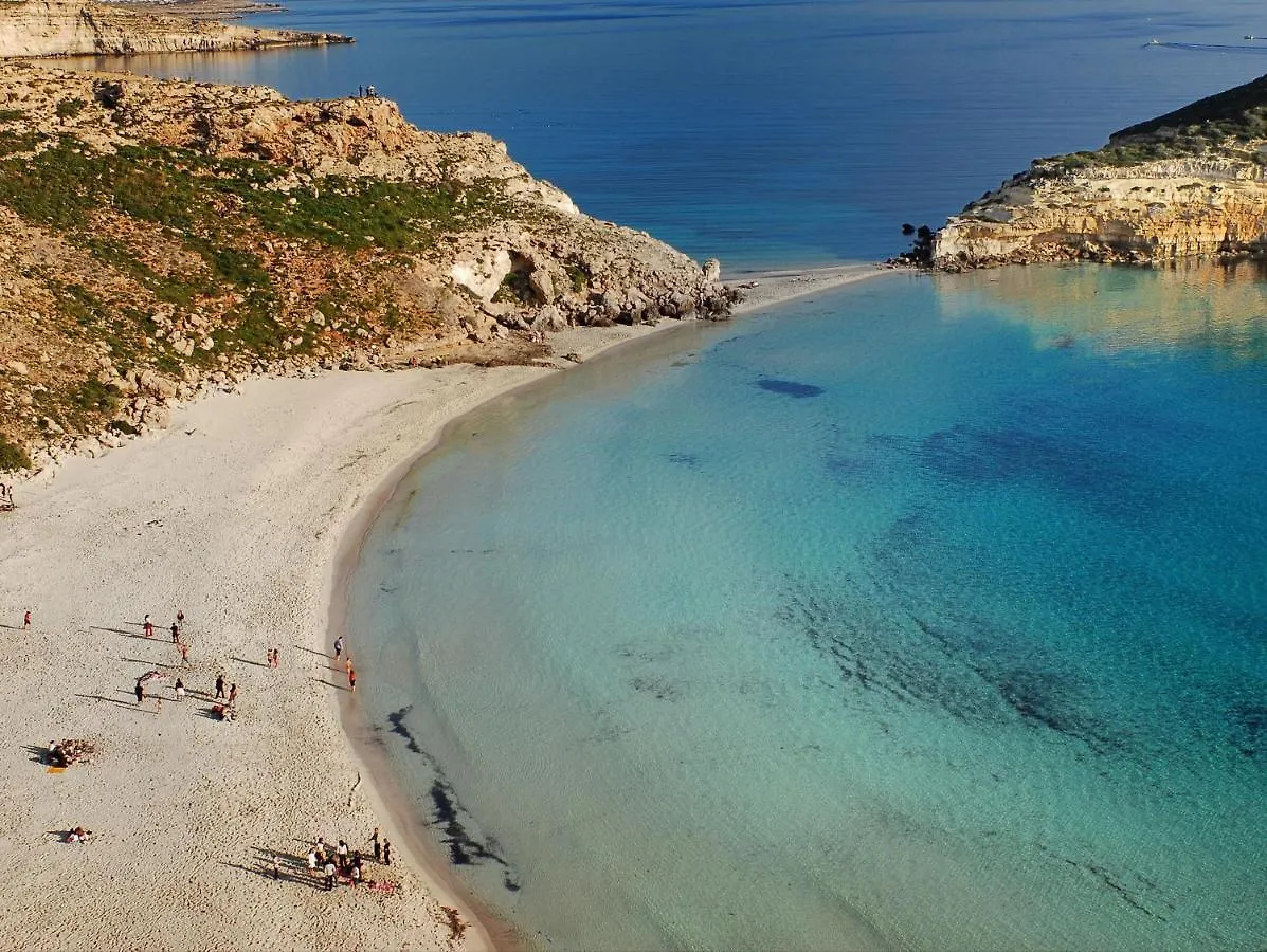 Dammusi Ziuni Aparthotel Lampedusa Italy