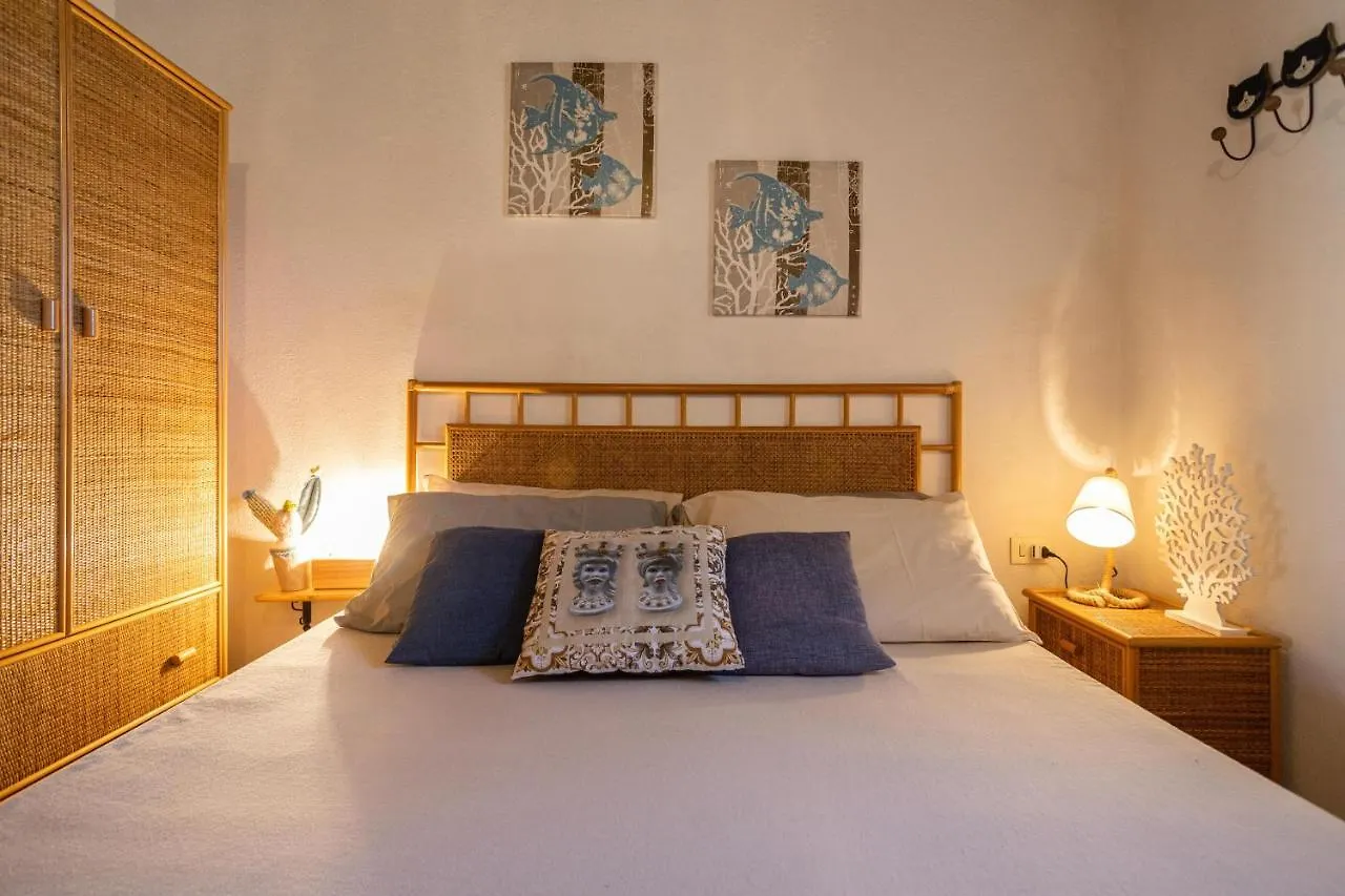 Dammusi Ziuni Aparthotel Lampedusa